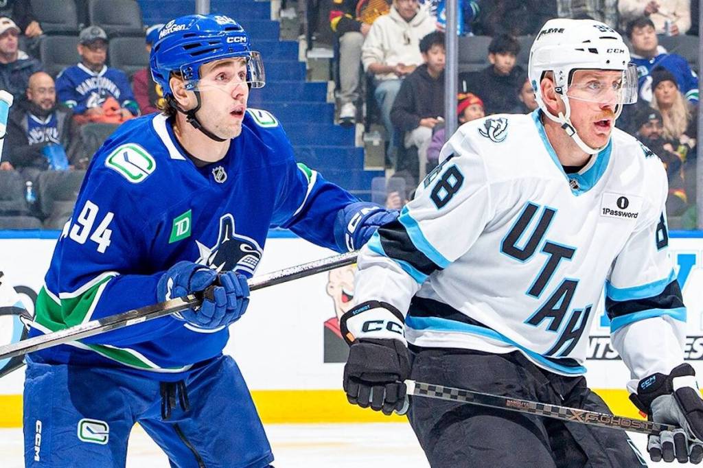 Vejmelka's Heroics Propel Utah Mammoth to Decisive Victory Over Canucks Ahead of Key Matchup