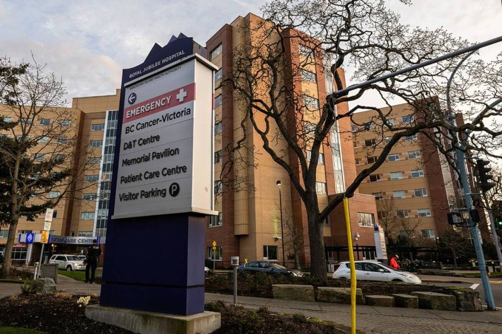 Victoria hospitals ranked among the top 25 in Canada